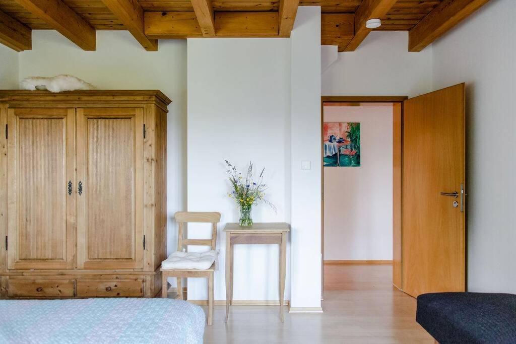 4-Zimmer-Ferienwohnung Waldbluemle Dobel Bagian luar foto